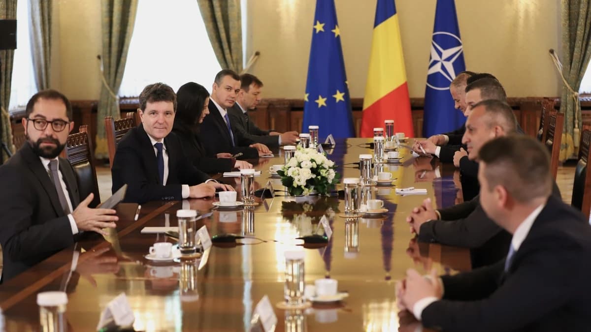 Consultări la Cotroceni. Nicuşor Dan se intâlneşte, azi, cu liderii partidelor parlamentare pentru d