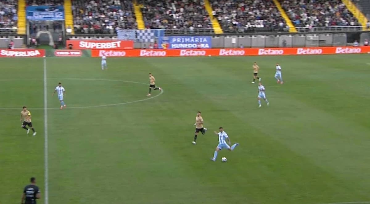 Corvinul - FC Voluntari 2-1, ACUM, pe Digi Sport 1. GOOOL! Yeboah i-a readus pe hunedoreni în avanta