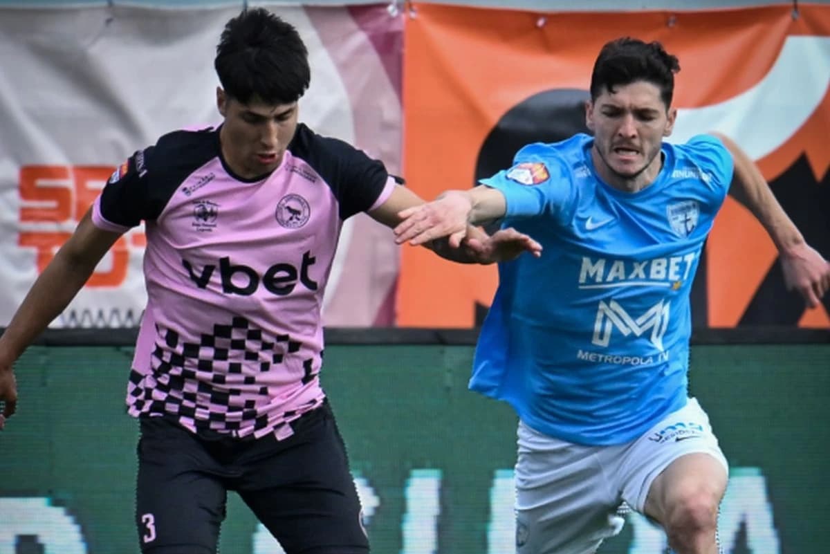 Corvinul - FC Voluntari, în etapa a 8-a din play-off-ul Ligii 2: două goluri în trei minute