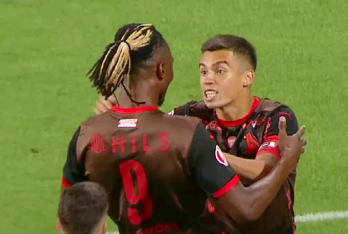 Corvinul Hunedoara - Dinamo 1-1, la Arad, în etapa 7