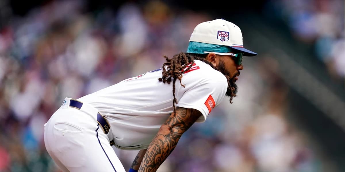 Crawford scratched ahead of game vs. Reds; Julio exits after being hit by throw