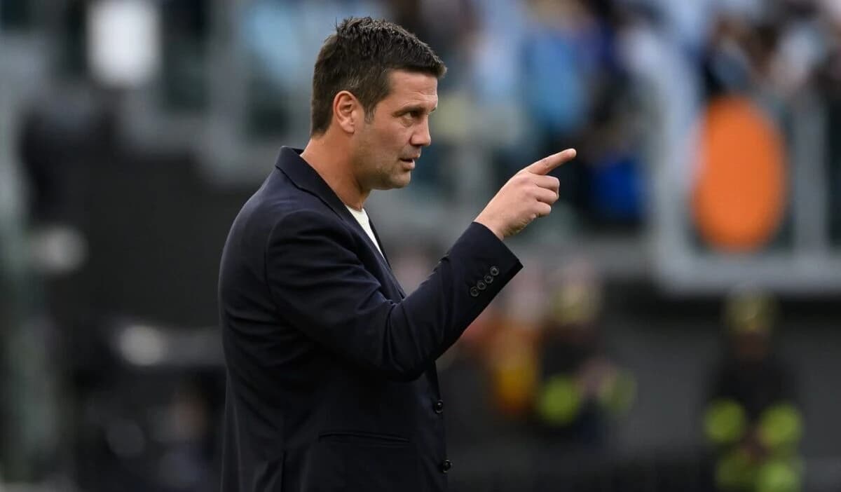 Cristi Chivu a pus mâna pe telefon pentru un transfer record! Aduce un jucător de la echipa lui Dari