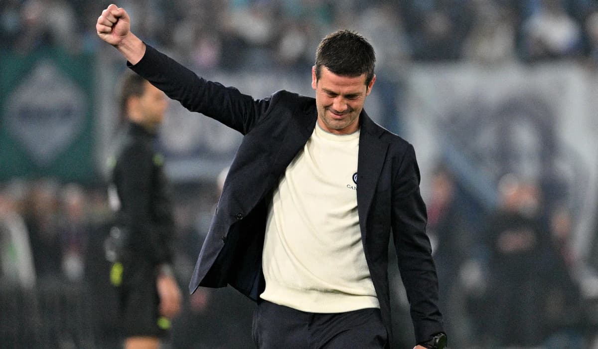 Cristi Chivu, gest de mare modestie la ceremonia de decernare a trofeului! Ce a făcut antrenorul rom