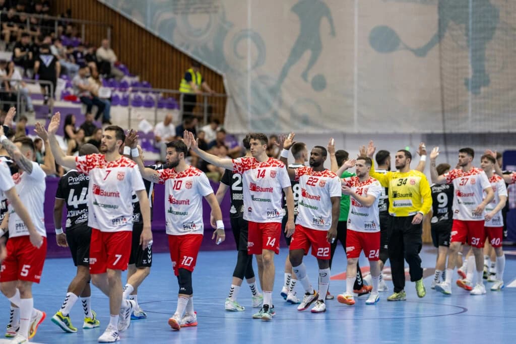 CS Dinamo, campioana României la handbal masculin, pregătește noul sezon în Portugalia. Patru meciur