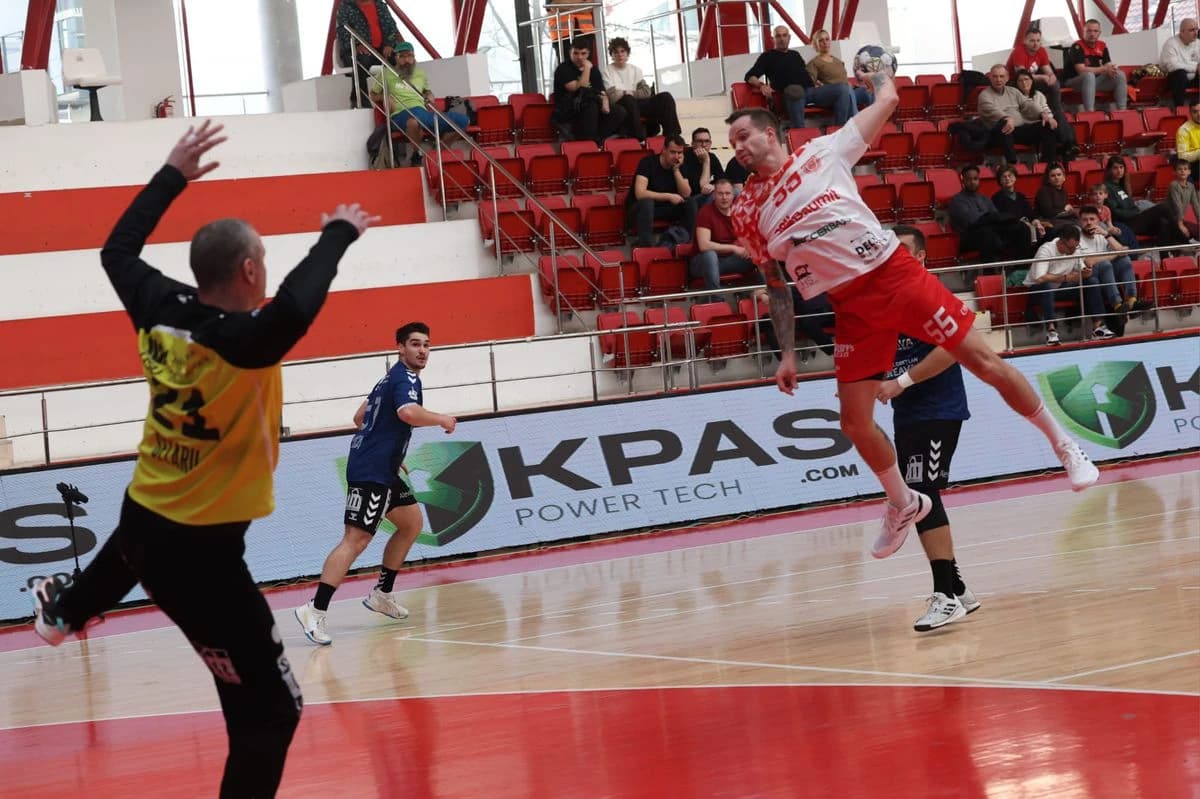 CS Dinamo - HC Buzău » Meci cu titlul pe masă la handbal masculin