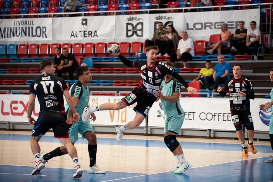 CSM Oradea, deplasare la Timișoara în Divizia A. Handbaliștii orădeni țintesc a patra victorie conse