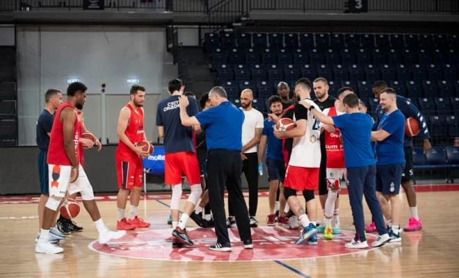 CSM Oradea învinge la mare luptă U-BT Cluj în primul meci al finalei LNBM