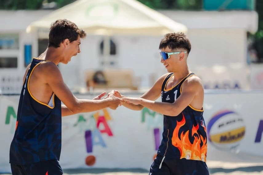 CSS1 Constanța: Iustin Egor și Tudor Stere, vicecampioni balcanici Under-18 la volei pe nisip (GALER