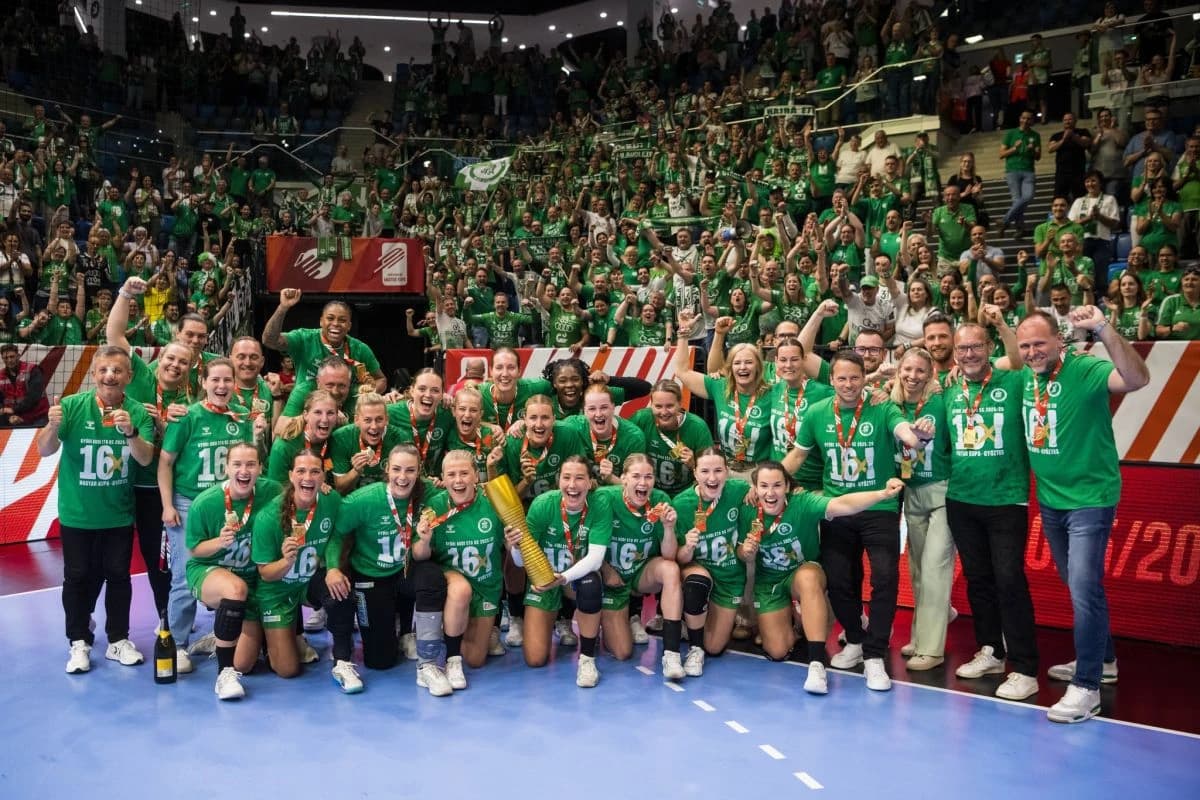 Cu o lună înainte de Final 4-ul Ligii Campionilor, Gyor a câștigat Cupa Ungariei, punând capăt serie