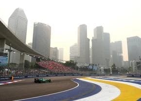 Cursa de Sprint a Marelui premiu de la Singapore » Startul a fost amânat din cauza ploii