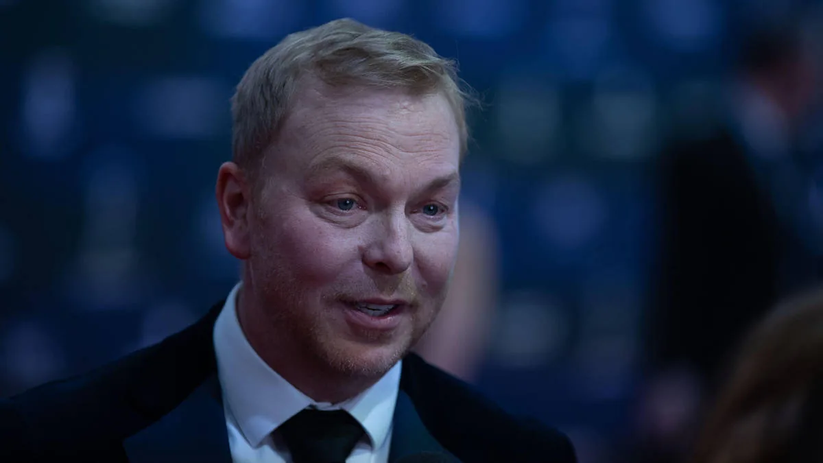 Cycling legend Chris Hoy told his leg was at risk of amputation after horror mountain bike crash