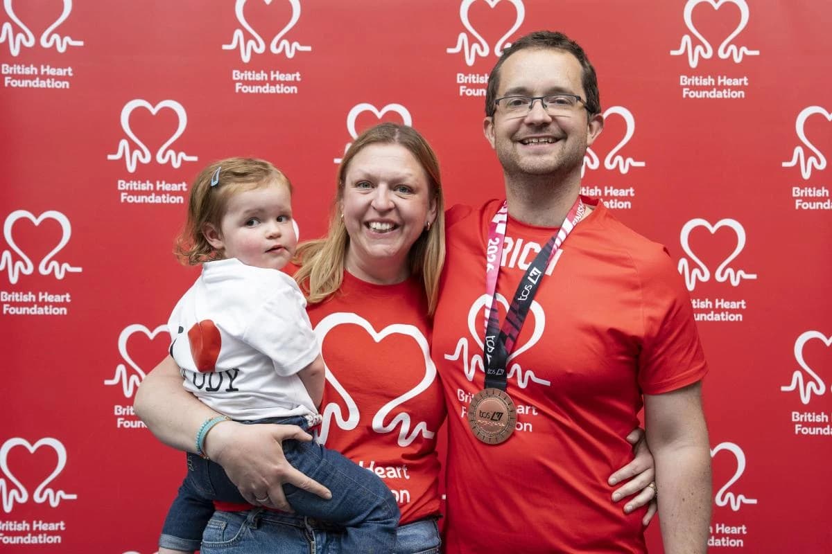 Dad completes London Marathon in honour of daughter