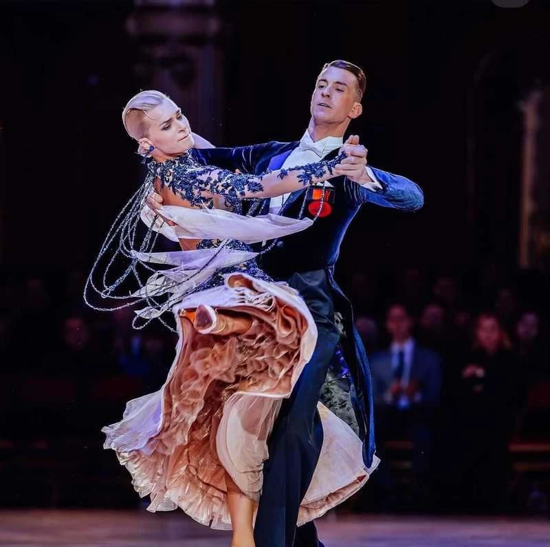 Dans sportiv: Rareş Cojoc şi Andreea Matei, din nou campioni la Stuttgart