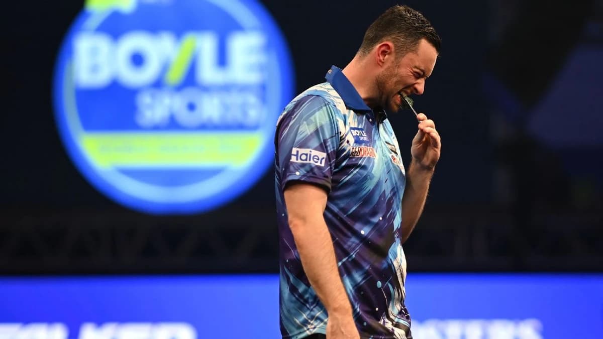 Darts WGP: Humphries frustrated despite victory