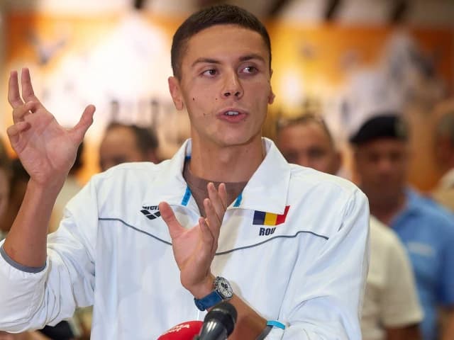 David Popovici a plecat la Roma cu un obiectiv clar: ”Știu că voi bate recordul mondial”