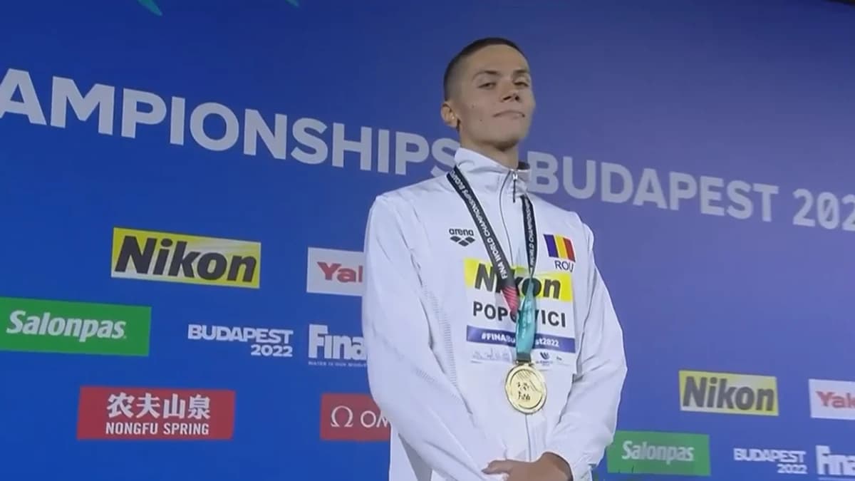 David Popovici a revenit în ţară: Sunt mulţumit de ce am realizat