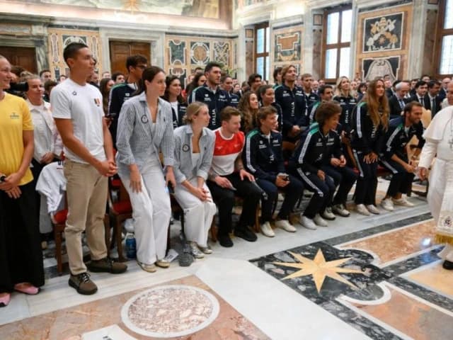 David Popovici, față în față cu Papa Leon al XIV-lea la Vatican!