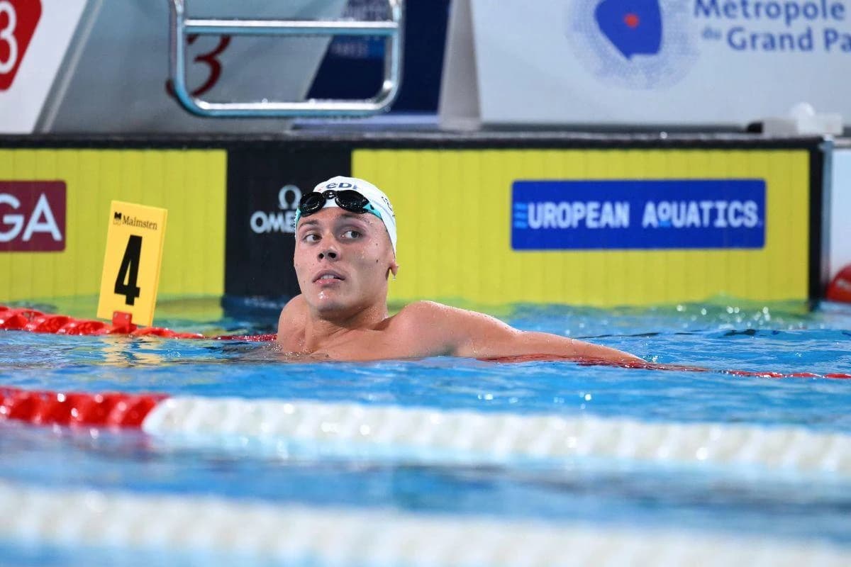David Popovici, în finală la 100 de metri liber! Timp senzațional pentru român, record al competiție