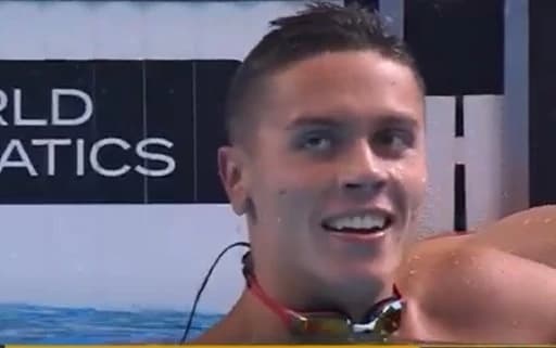 David Popovici, în proba în care a deținut recordul mondial. Calificare lejeră în finala de sâmbătă