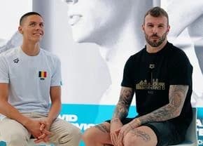 David Popovici, intervievat de un mare rival și amic: „Ar fi egoist să încerc să-mi scriu numele în