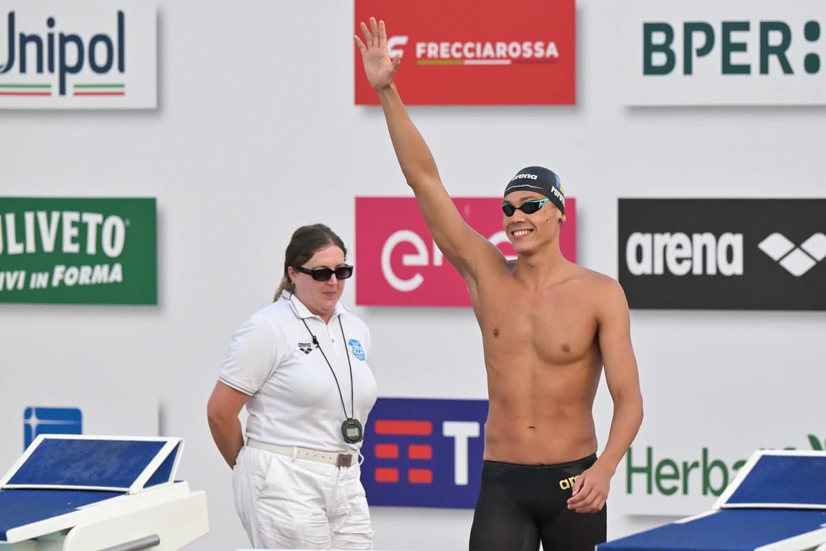 David Popovici intră în finala de la 200 de metri liber cu cel mai bun timp la Trofeul Settecolli