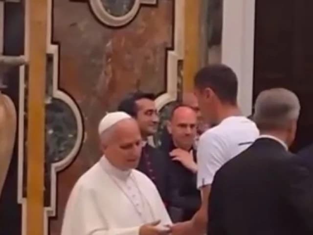 David Popovici, primit de Papa Leon. Înotătorul român va participa la competiția de natație unde în