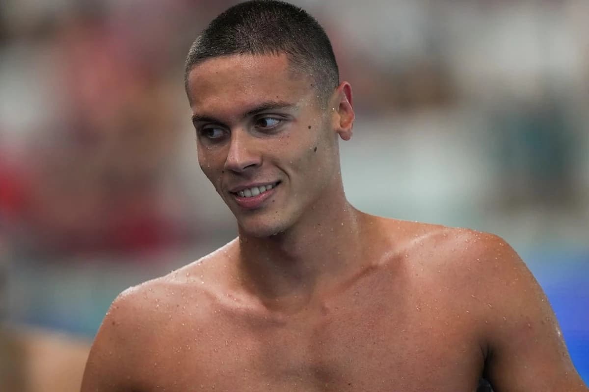 David Popovici s-a calificat în finala CE de natație la proba de 200 m cu cel mai bun timp! Când are