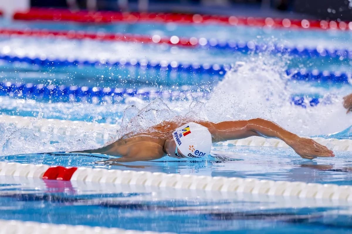 David Popovici s-a calificat în finala CE de natație la proba de 200 m cu cel mai bun timp! Când are