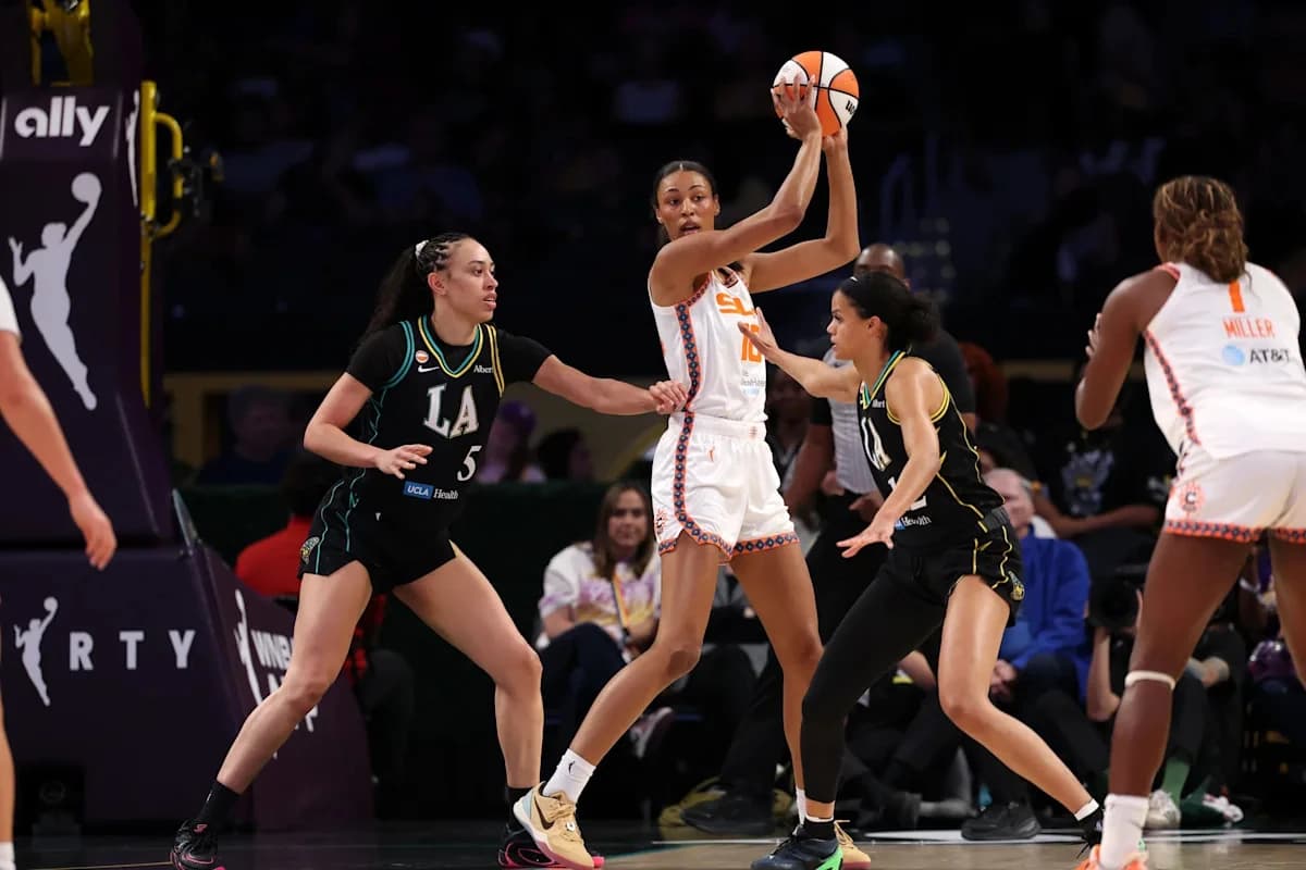 Dearica Hamby ejected: Why Sparks star was tossed from game vs. Sun