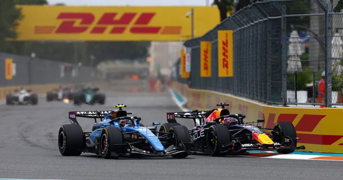 Decizia luată de FIA după incidentul Verstappen - Sainz. Mărturia spaniolului a fost decisivă