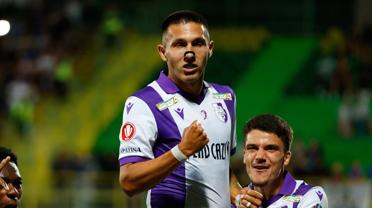 DECLARAȚII Ce i-a spus Bogdan Andone lui Robert Moldoveanu, autorul unui gol cu Farul, chiar în dimi