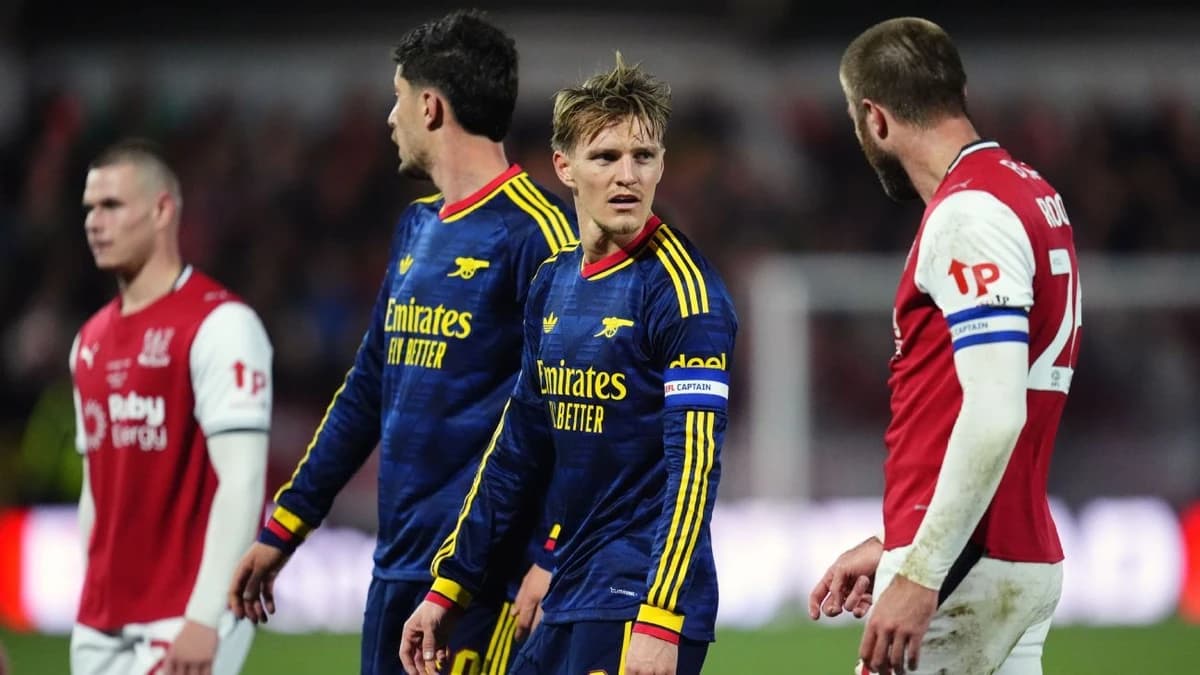 Ødegaard urges Arsenal to 'step up' after cup exit