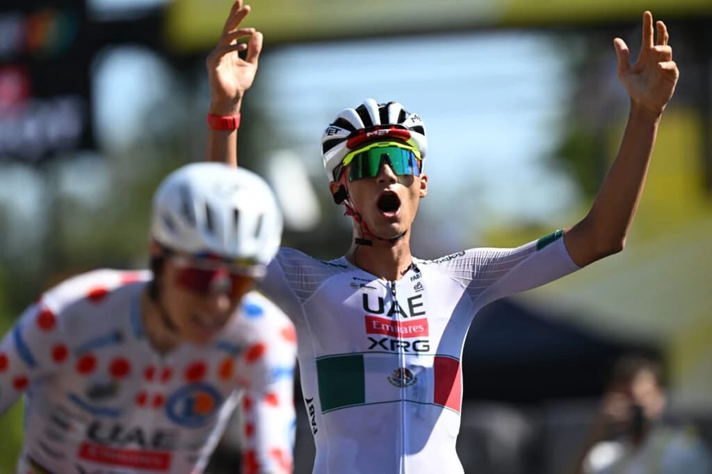 Del Toro urcă pe podium în clasamentul mondial UCI, condus în continuare de Pogačar. Românul Cristia