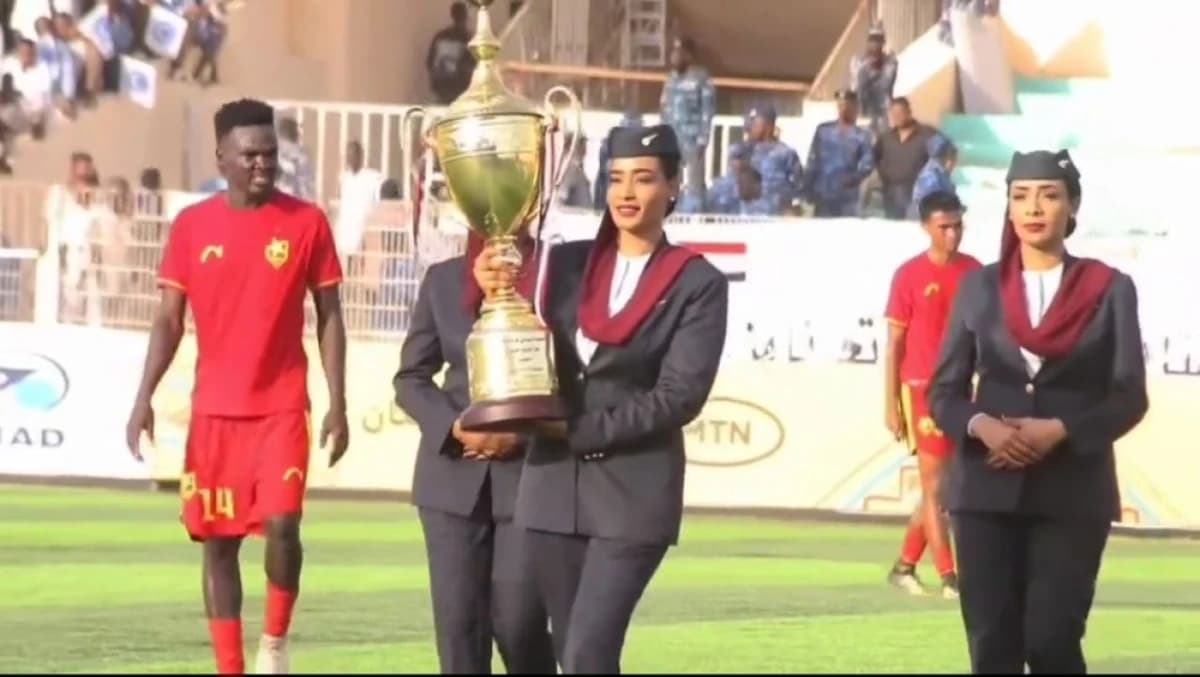Demențial: golul care l-a făcut pe „Reghe“ campion în Sudan. Trofeul primit, uriaș!