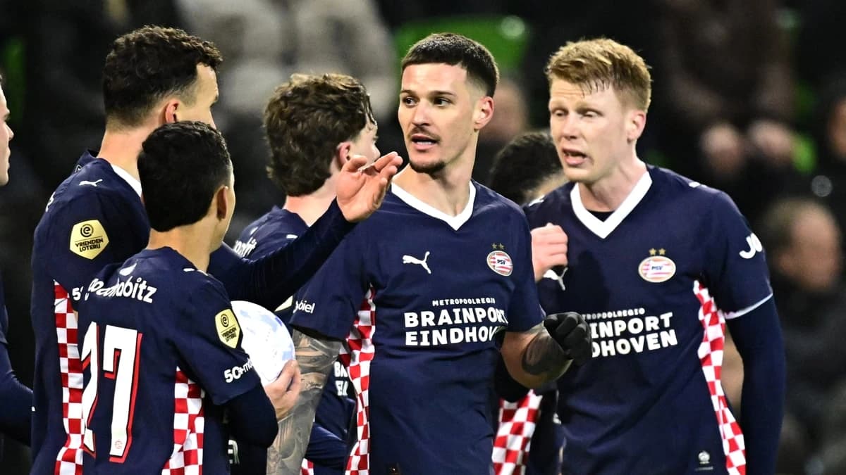 Dennis Man, contribuție importantă în Ajax – PSV! Derby-ul spectaculos din Olanda a avut un final dr