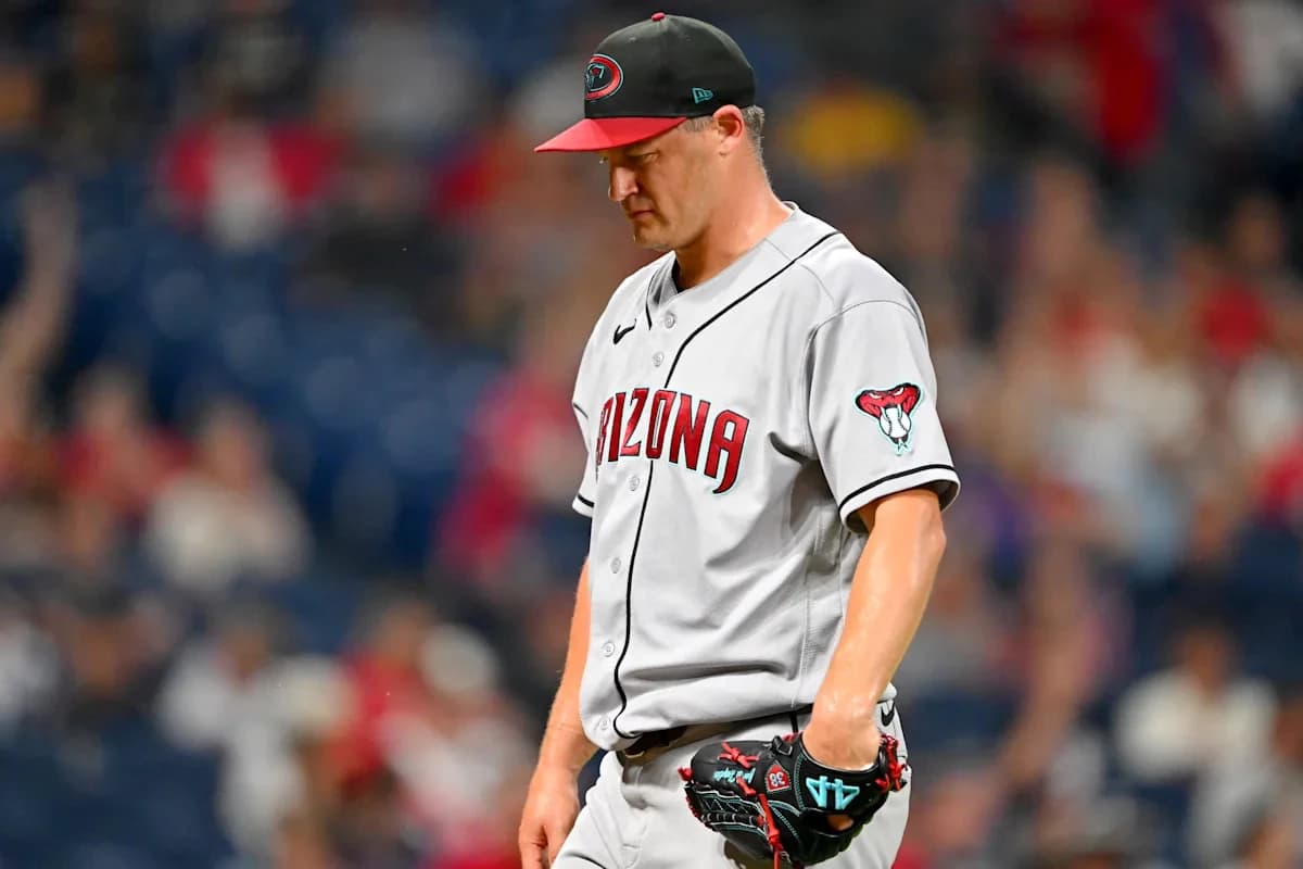 Diamondbacks DFA closer Paul Sewald in the thick of tight NL playoff race, call it 'brutal decision'