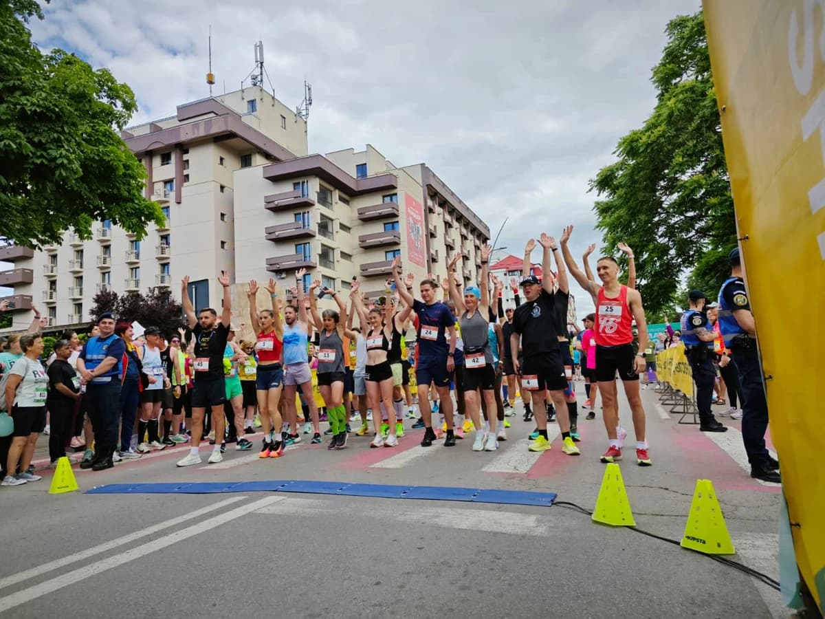 Din Kenya până în Elveția: Sute de alergători din colțurile lumii au luat startul la Maratonul Nordu