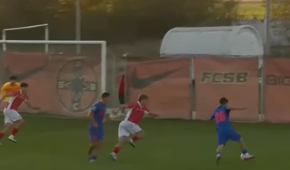 Dinamo a câştigat derby-ul cu FCSB din Liga 3
