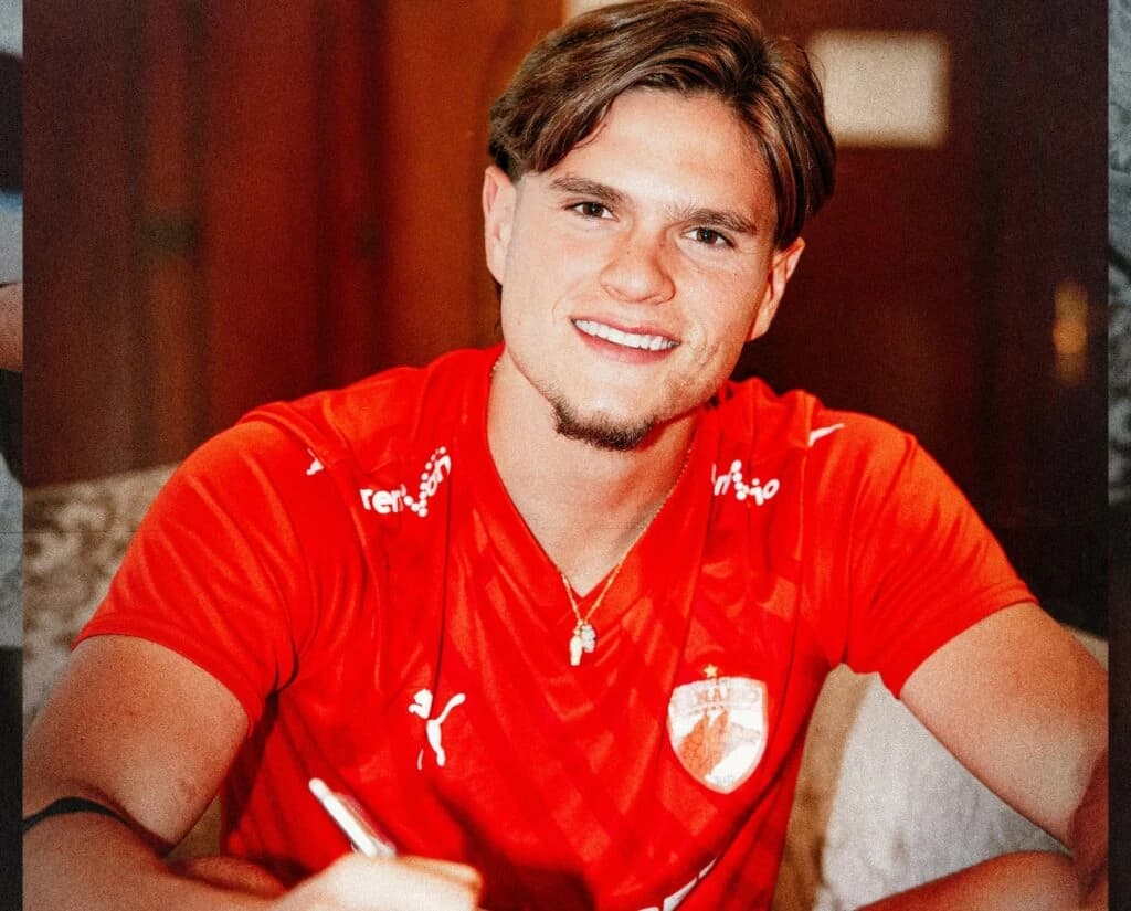 Dinamo București anunță oficial transferul fundașului spaniol Martín Pascual