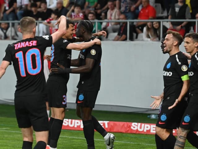 Dinamo - FCSB 1-2. Roș-albaștrii au câștigat finala pentru Conference League și vor juca în Europa