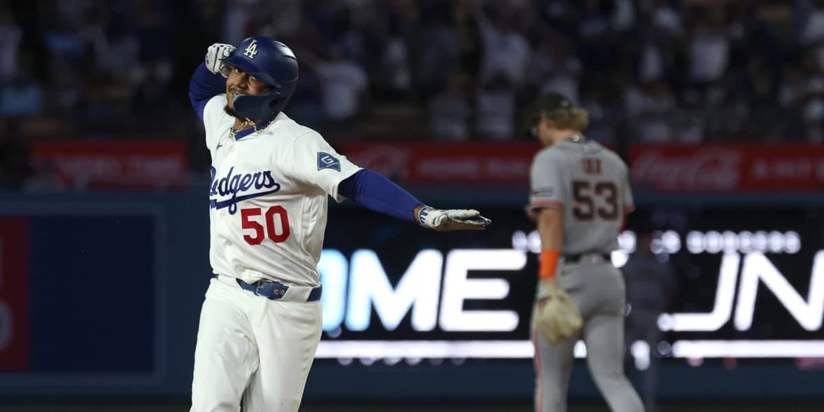 Dodgers celebrate 20th anniversary of '4+1' game with 4-HR inning in rout