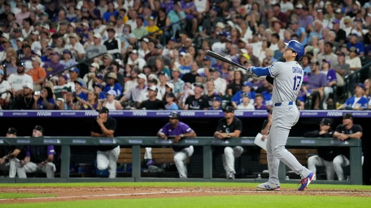 Dodgers' offense breaks out behind Shohei Ohtani's 2-HR game