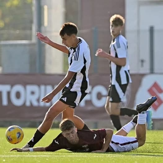 Doi internaționali români de mare viitor, de nivelul U18, au entuziasmat Italia în Juventus – Parma