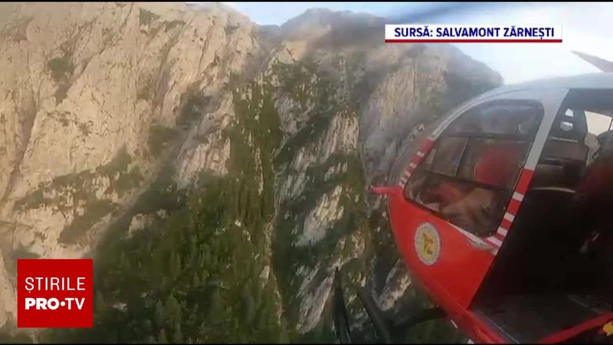 Doi turiști au fost salvați cu elicopterul din Piatra Craiului, după ce au rămas blocați. Unul a făc