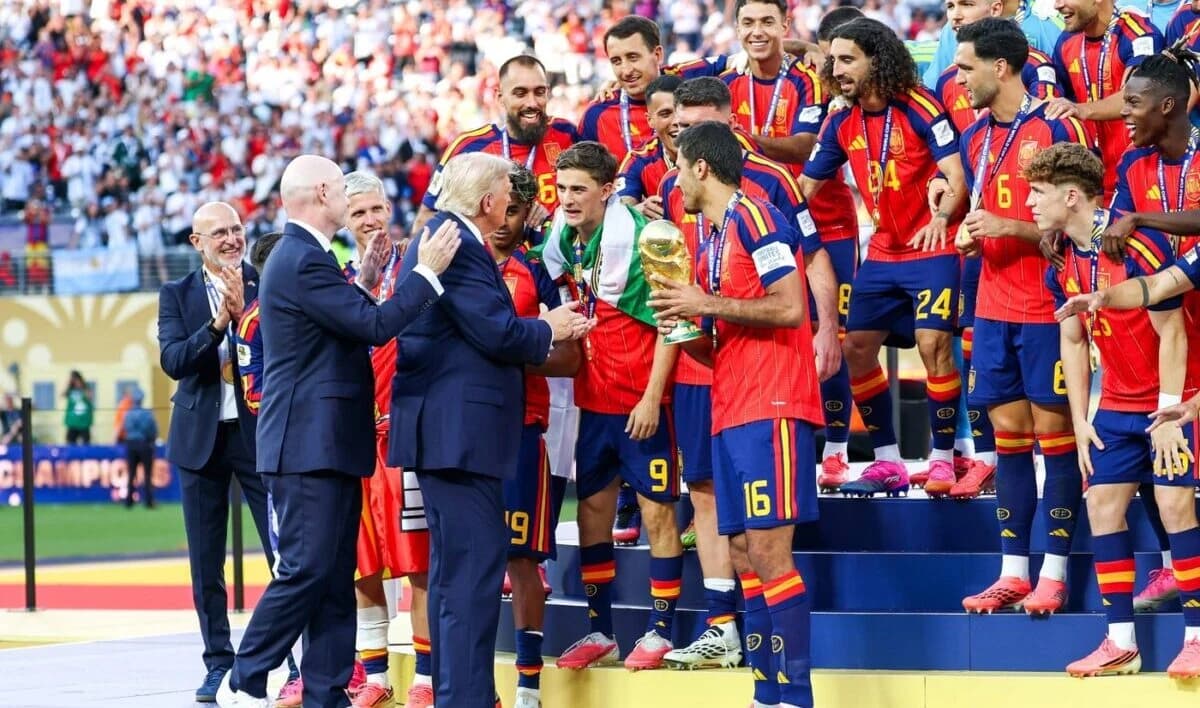 Donald Trump, moment de confuzie uriaşă la decernarea Cupei Mondiale. Gianni Infantino a intervenit