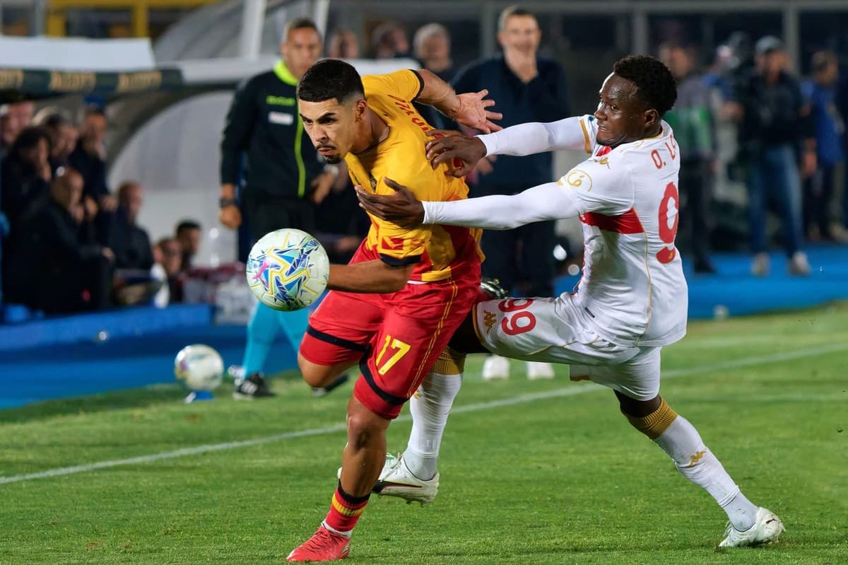 Două transferuri la Rapid, după meciul cu CFR Cluj: surprinși la meci