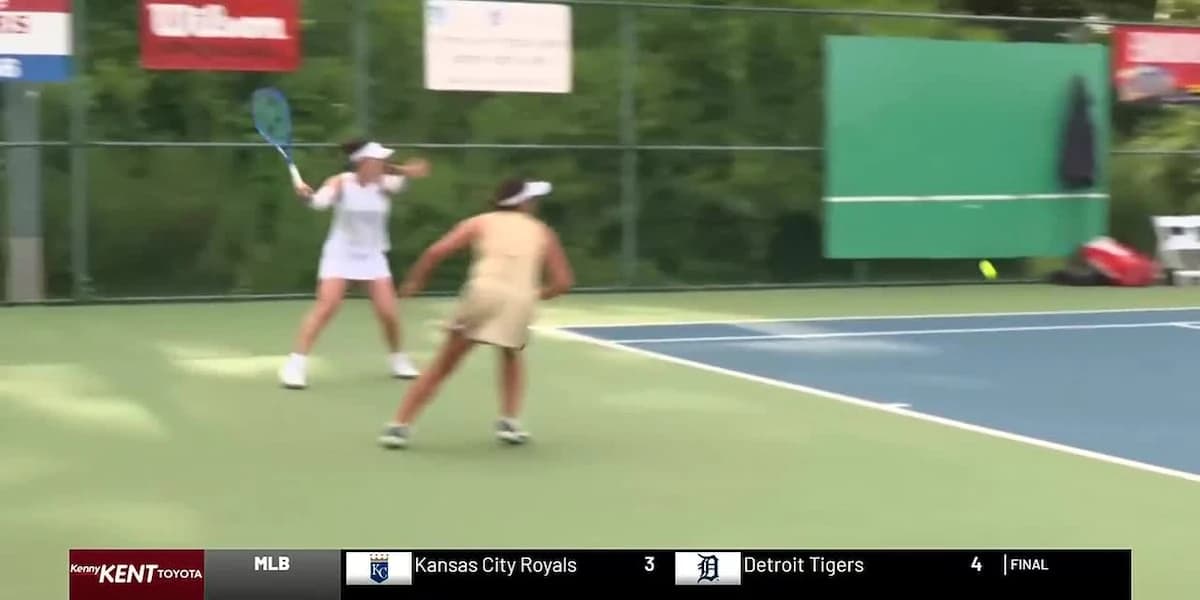 Doubles team of Cross & Rogers steamroll into the Women’s Tennis Classic semifinals