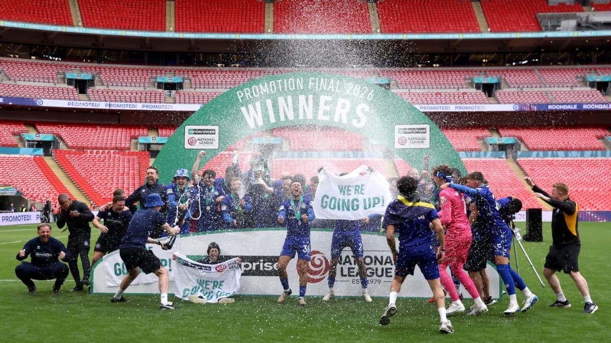 Dramatic playoff comeback sees Rochdale into EFL