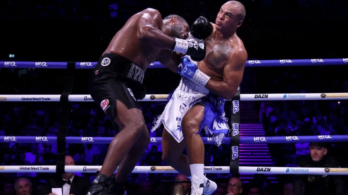 Dubois stops Wardley in heavyweight title classic
