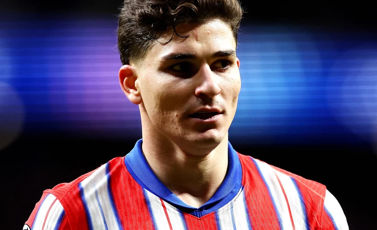 După ce Real Madrid a oferit 150.000.000€, Julian Alvarez s-a decis și a anunțat-o pe Atletico